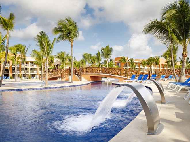 Barcel Hotels & Resorts presenta el renovado Barcel Maya Beach