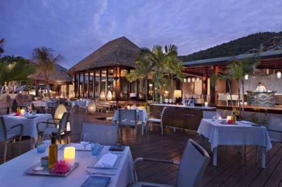 Bodas de lujo en el mejor resort del mundo Raffles Praslin Seychelles