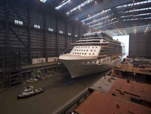 El crucero Celebrity Silhouette sale de los astilleros Meyer Werft