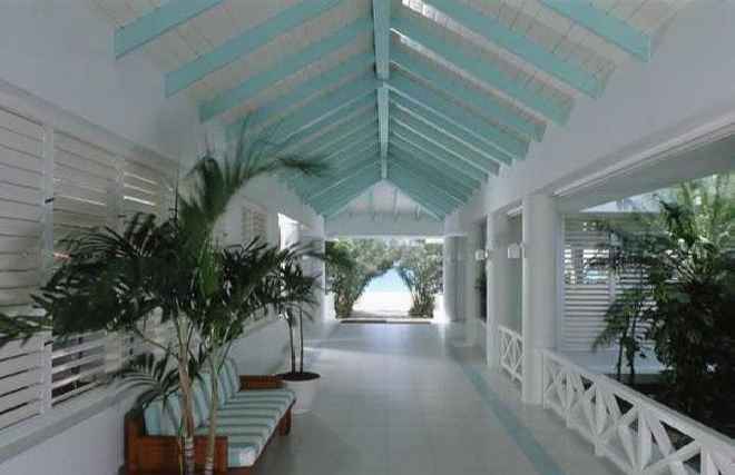 Robert DeNiro firma  un resort valorado en $ 250 millones en Barbuda
