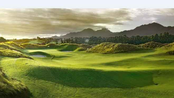 Kalos Golf presenta su Golf World Tour en jet privado