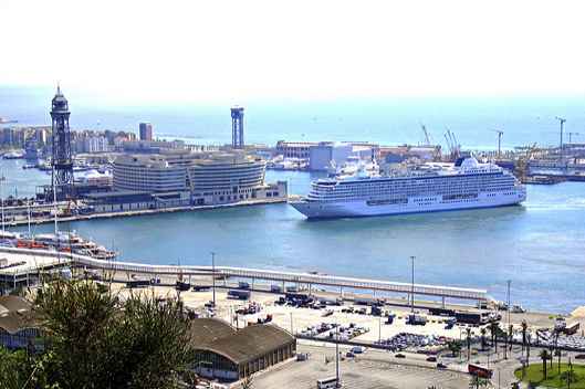 ECC-CLIA -Aumenta el turismo de cruceros por el Mediterráneo