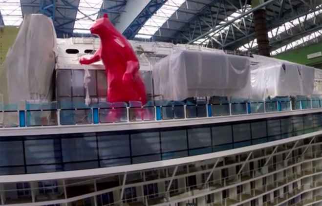 Un oso de 8 toneladas se sube al crucero Quantum of the Seas