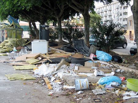 REPORTAJE Sicilia, el turismo en peligro por las basuras