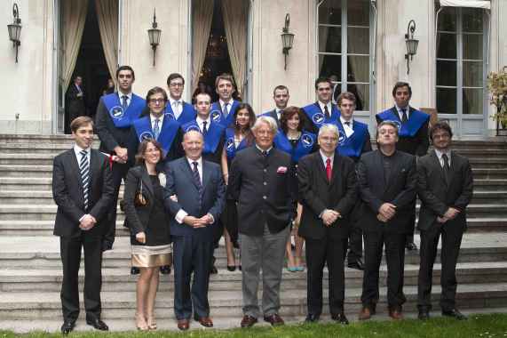 Vatel celebra su primera graduación con la presencia del Embajador de Francia