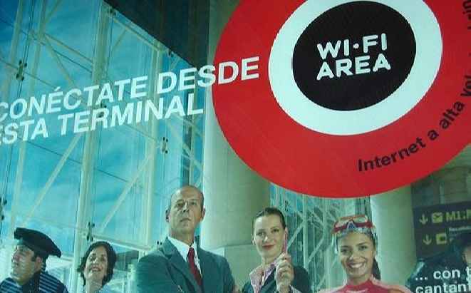 El Wi-Fi, la asignatura pendiente de los aeropuertos españoles