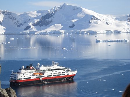 La Antártida registra un número menor de pasajeros de cruceros