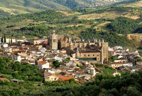 Turismo de Extremadura presenta su oferta turstica para 2012