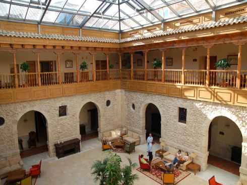 El Hotel Spa Convento Las Claras ofrece dos paquetes especiales la Nochevieja