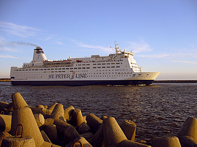 Con ferry desde Talinn a St.Petersburgo sin visado. Operador ferrys ruso aade escala Estonia