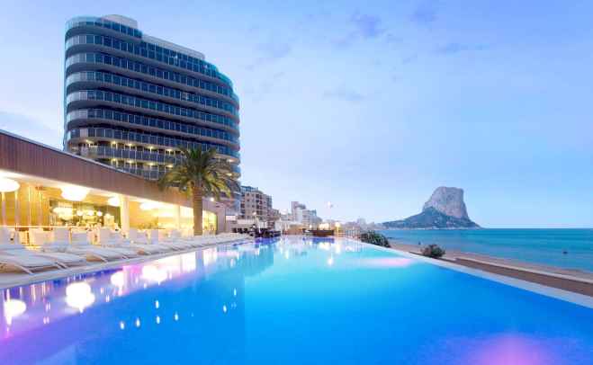 Trivago I Los 10 beach clubs de hoteles más cool de España