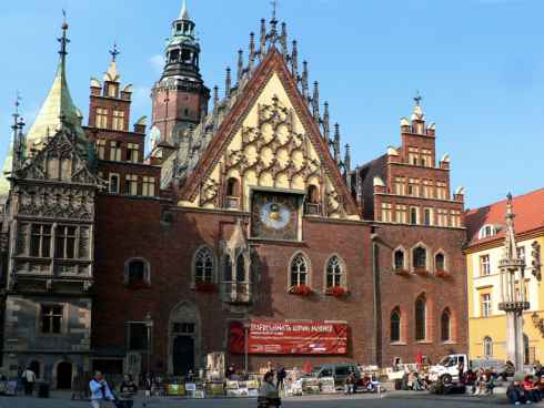 'Tour por las prximas Ciudades Europeas de la Cultura' Vnculos invisibles entre Marsella, Riga, Pilsen y Wroclaw